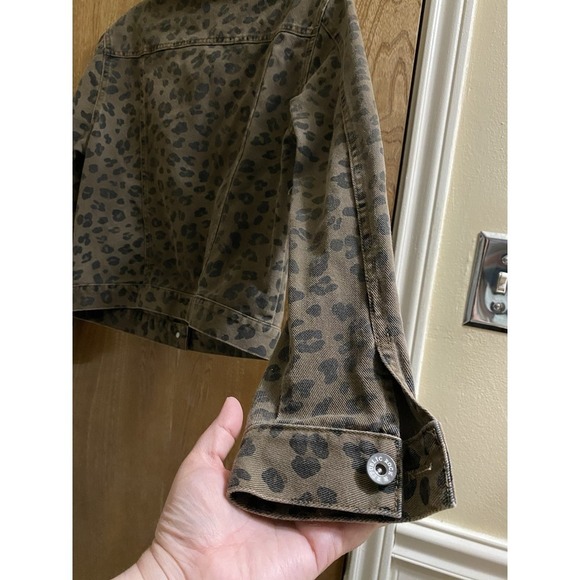 Rock and Republic Denim Jacket Size Small Leopard Print Faux Fur Collar Cheetah - Picture 12 of 14